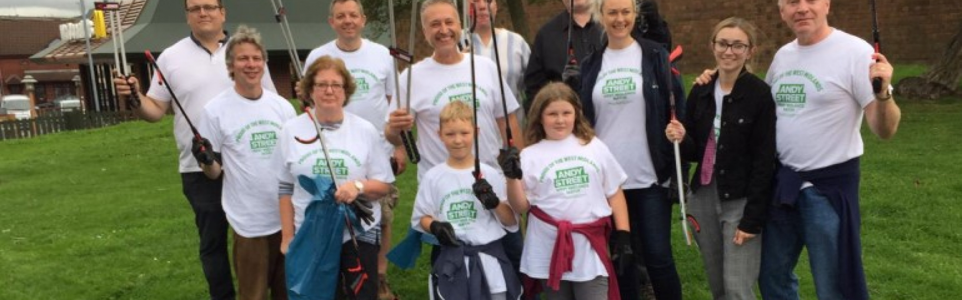 Pale Street cleaned by local volunteers